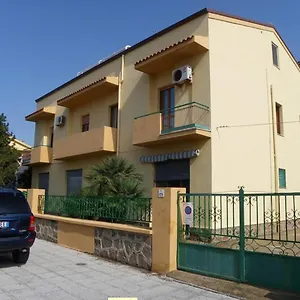 Nespole E Vermentino , Alghero Italia